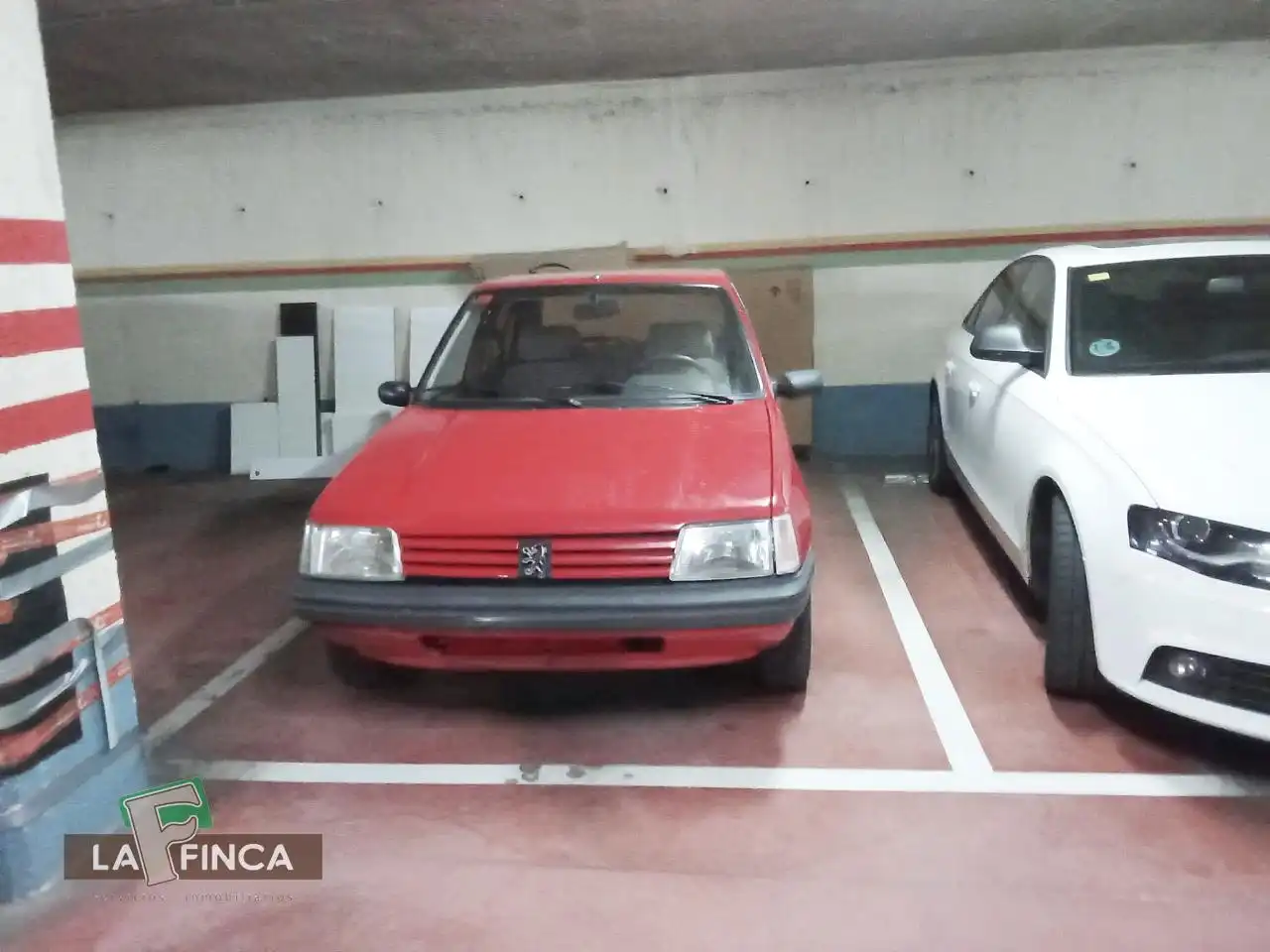Parking de Dúplex en venta en Oviedo  con Calefacción, Parquet y Trastero