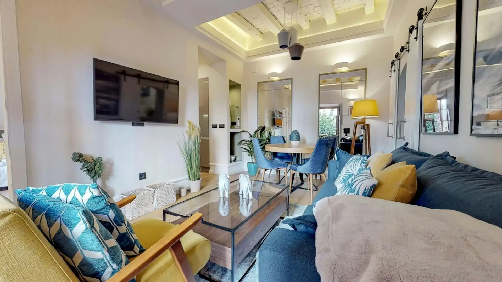 Sala de estar de Piso de alquiler en Sevilla con Aire acondicionado, Calefacción y Lavadora