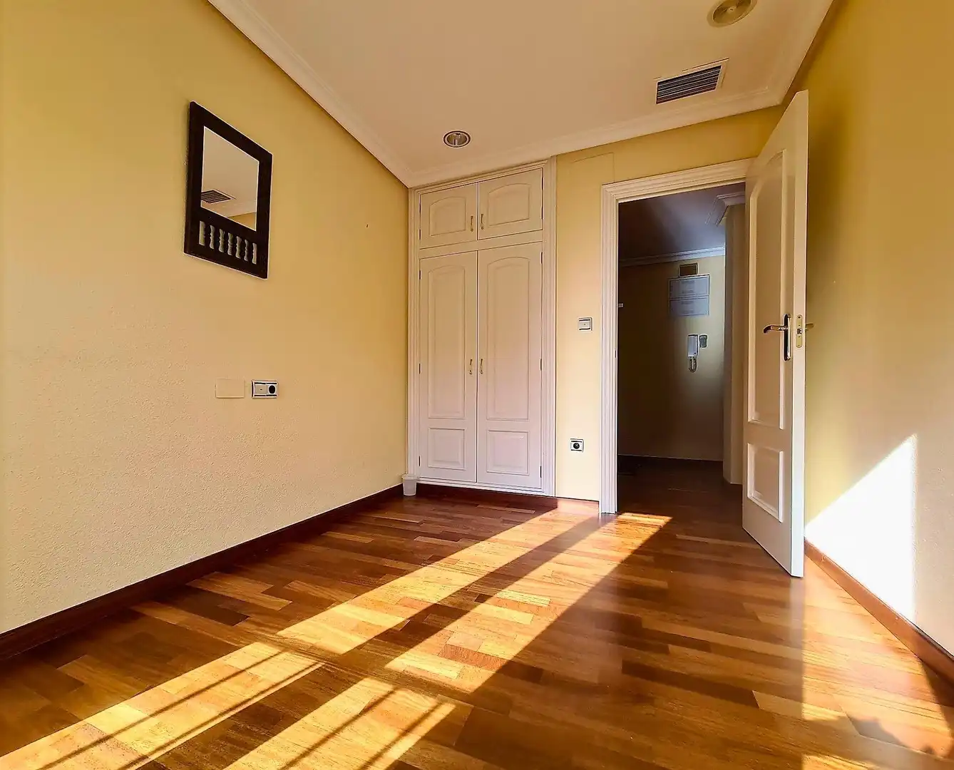 Piso de alquiler en Elche / Elx con Aire acondicionado, Calefacción y Parquet