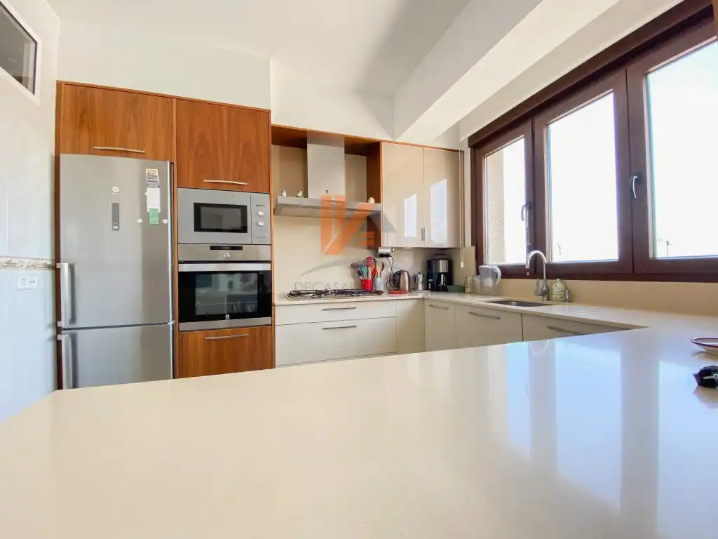 Cuina de Casa o xalet en venda en Porto do Son amb Aire condicionat, Terrassa i Rentadora