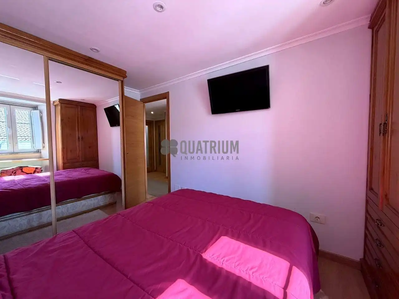 Flat for rent in Rúa das Carretas, Casco Histórico