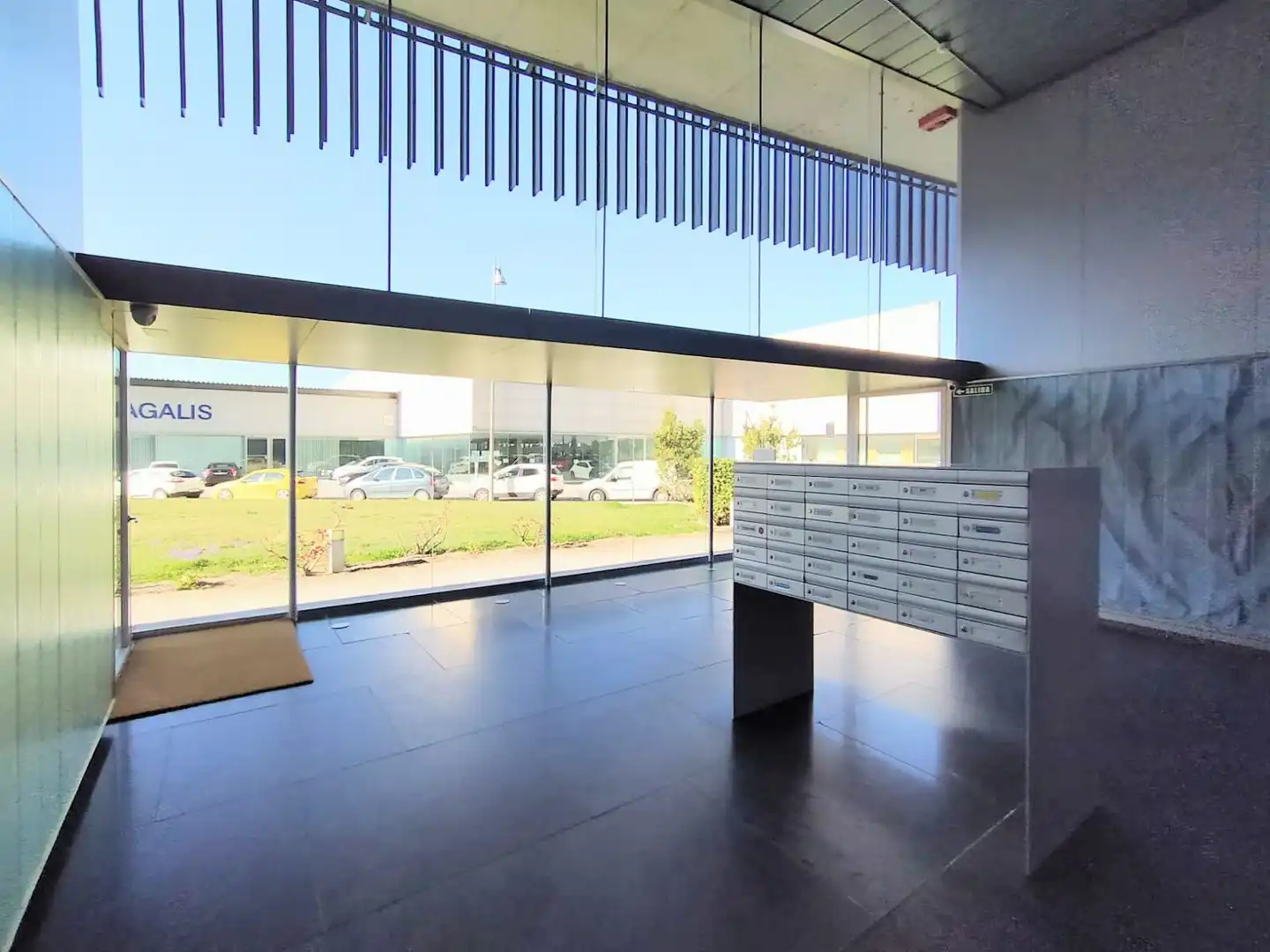 Oficina en venta en Aranguren con Aire acondicionado, Calefacción y Amueblado