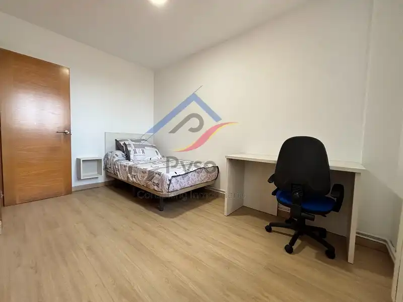 Flat for rent in Avenida de los Castros, Los Castros
