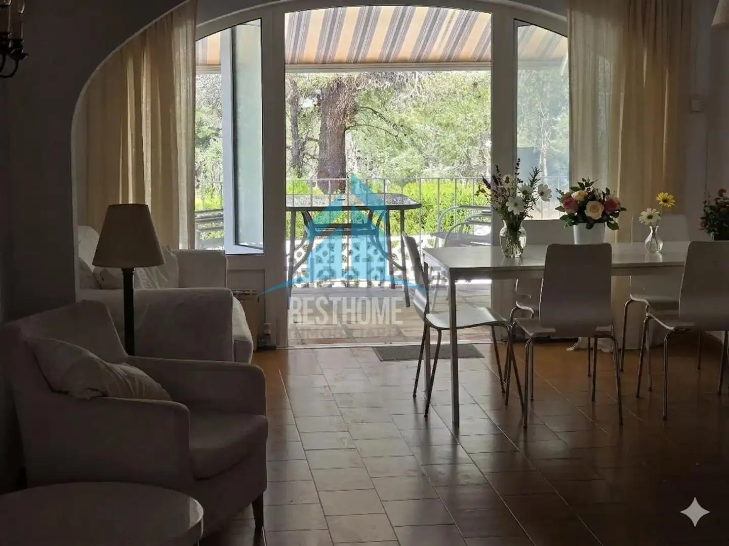 Sala de estar de Casa adosada en venta en Moraira con Aire acondicionado, Jardín privado y Terraza