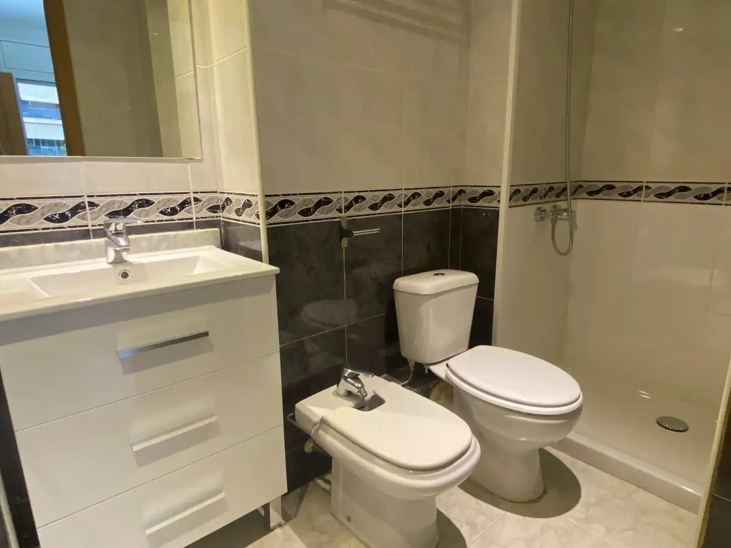 Baño de Piso en venta en Esparreguera con Calefacción y Horno