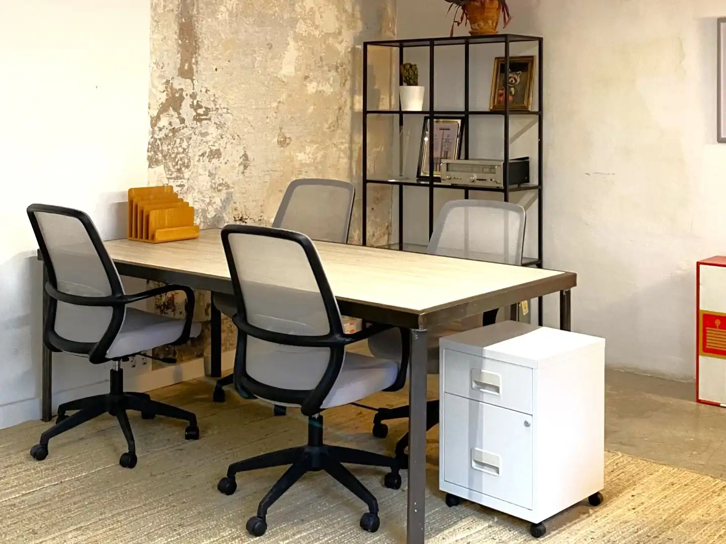 Büro zur Miete in Barcelona mit Klimaanlage, Heizung und Möbliert
