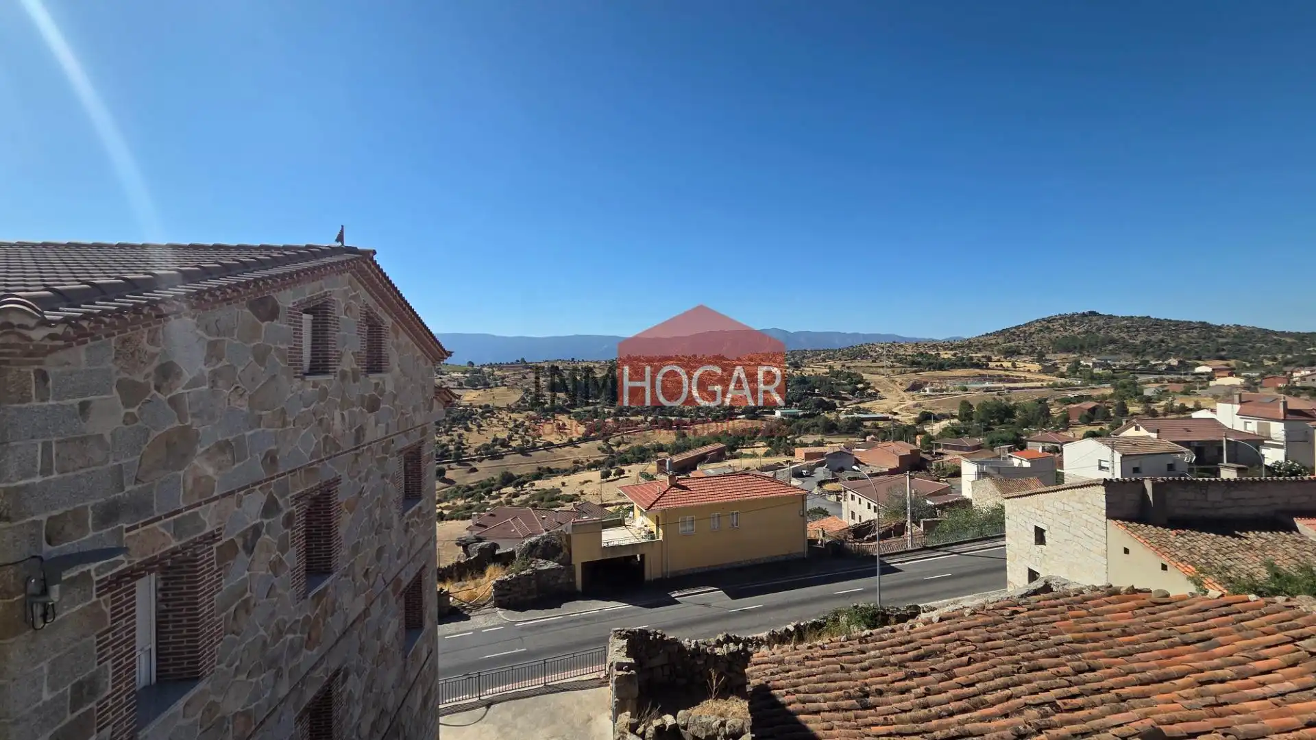Vista exterior de Casa o chalet en venta en San Juan de la Nava con Terraza y Amueblado