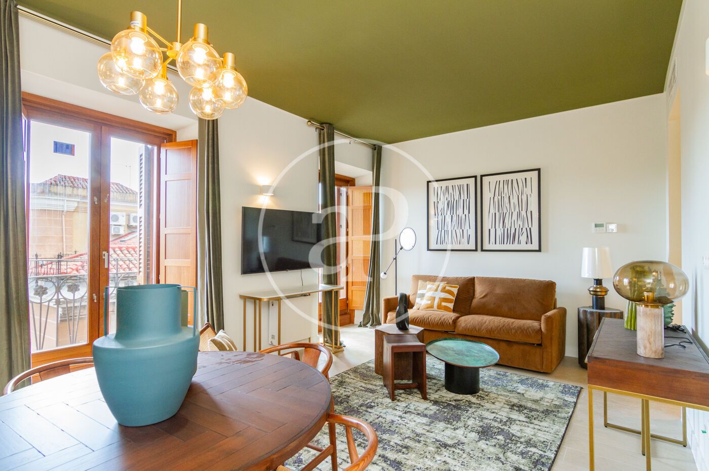 Living room of Flat to rent in  Madrid Capital  with Air Conditioner, Heating and Furnished
