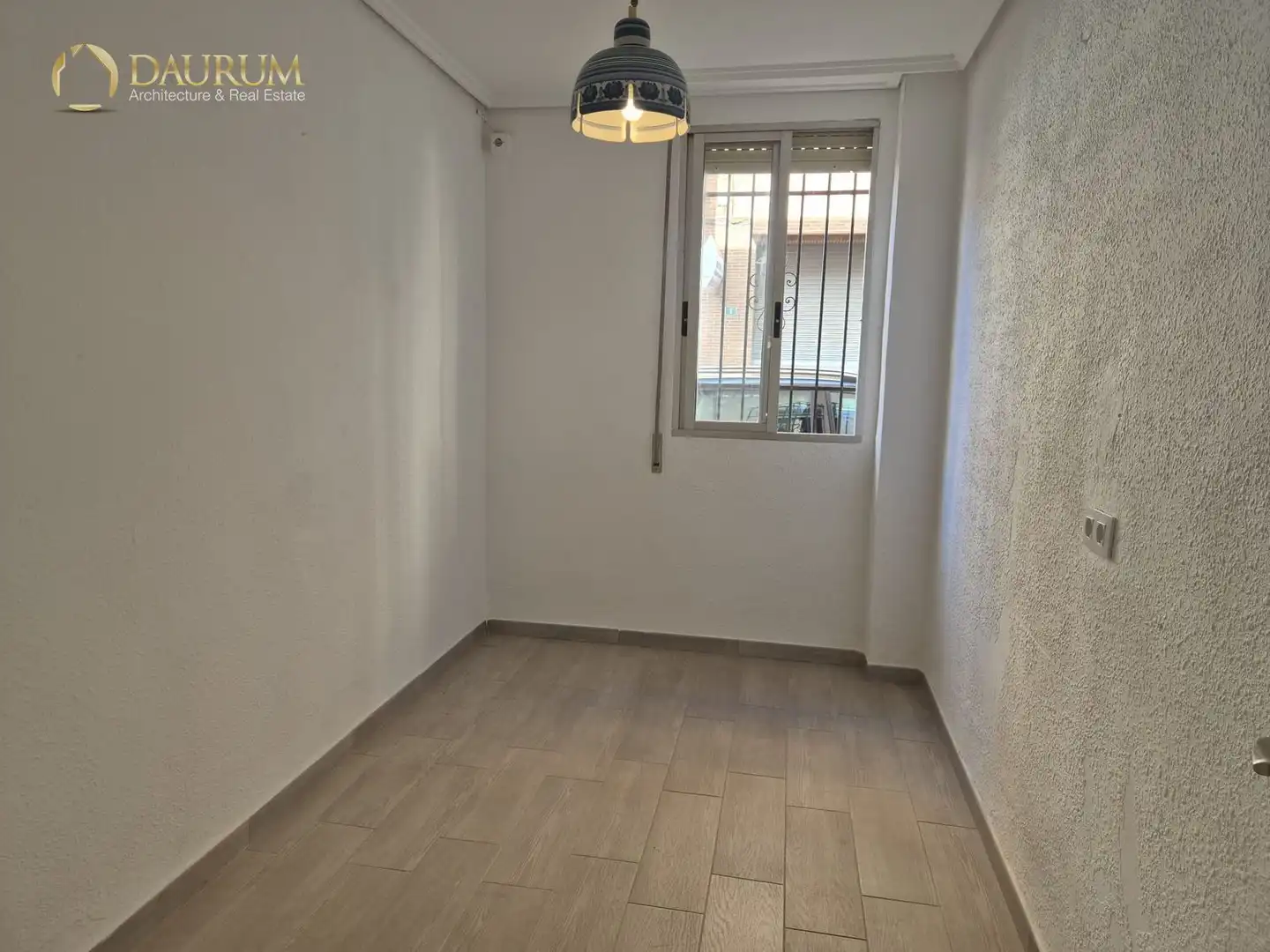Dormitori de Casa adosada en venda en Aldaia amb Terrassa i Traster