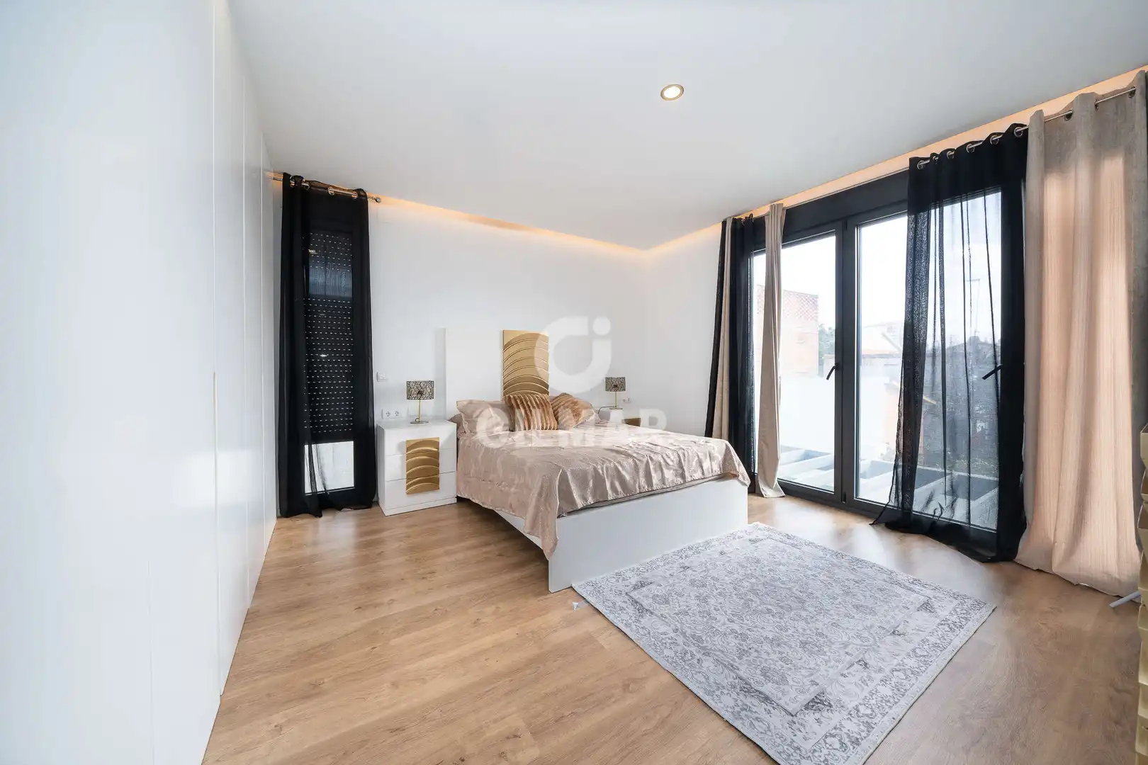 Bedroom of Flat for sale in Madrid  with Heating, Private garden and Storage room