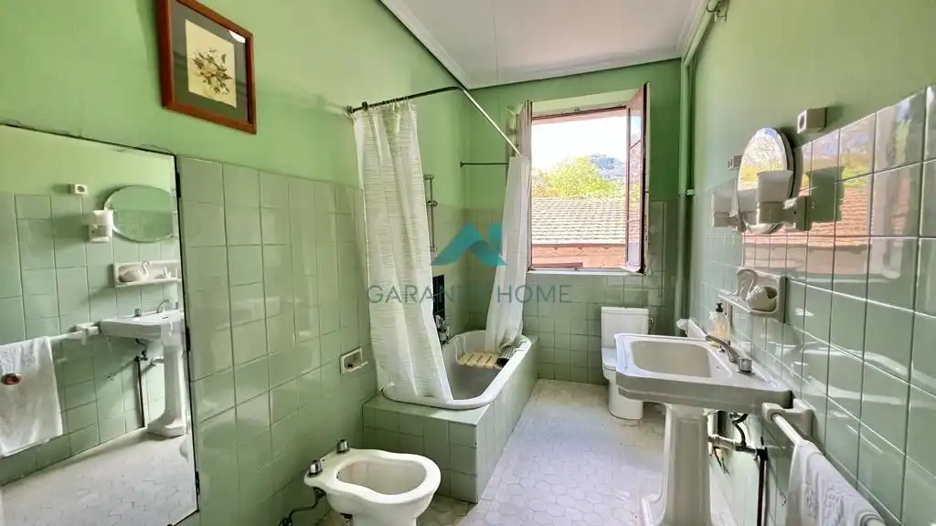 Badezimmer von Country house zum Verkauf in Ampuero mit Heizung, Privatgarten und Terrasse