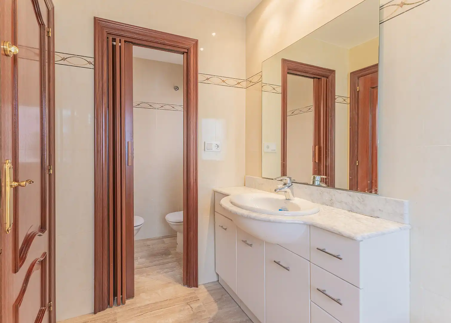 Bathroom of Houses for sale in Via Europa - Parc Central