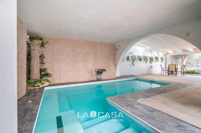 Casa-chalet en Venta en Lluminetes