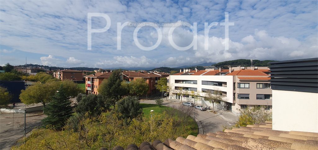 Vista exterior de Dúplex en venda en Sant Celoni amb Aire condicionat, Calefacció i Terrassa