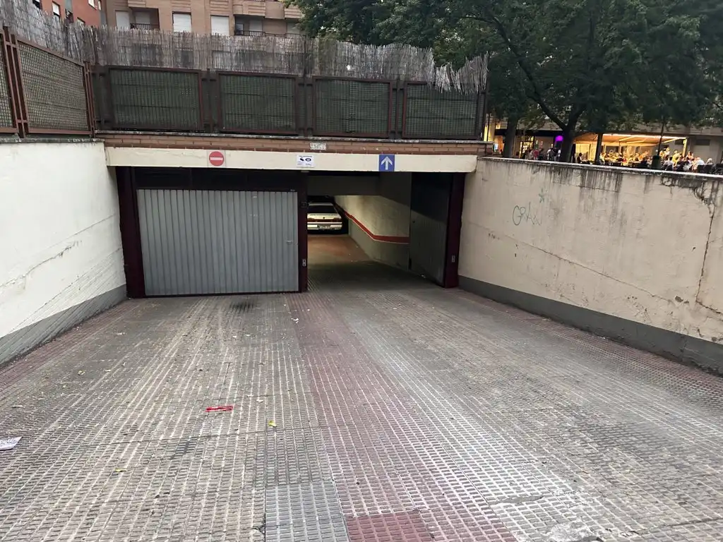 Individual to rent in Calle Juan Boscán 7, imagen 2