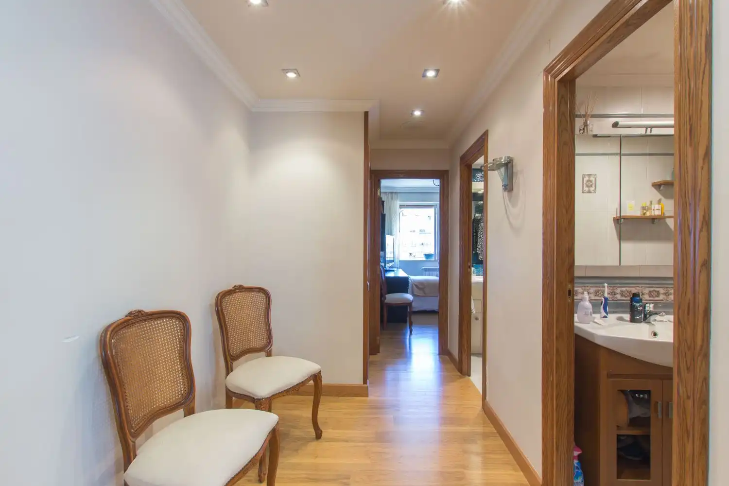 Piso en venta en  Pamplona / Iruña con Calefacción, Trastero y Amueblado