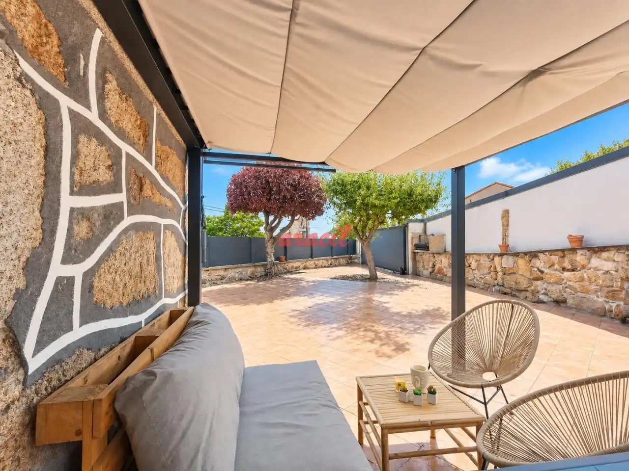 House with terrace for sale in Barrocanes