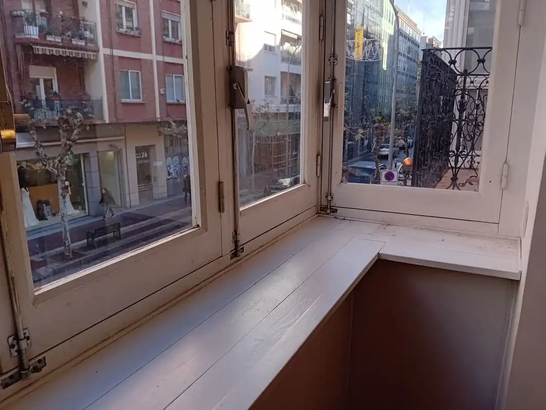 Terrassa de Oficina de lloguer en  Logroño