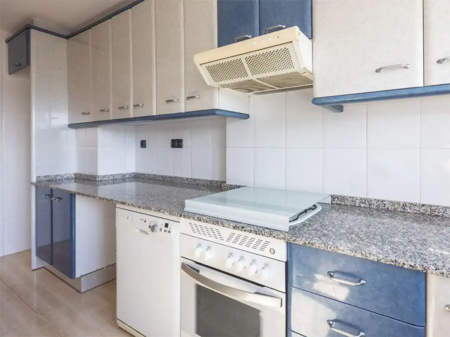 Cocina de Piso en venta en Terrassa con Aire acondicionado y Balcón