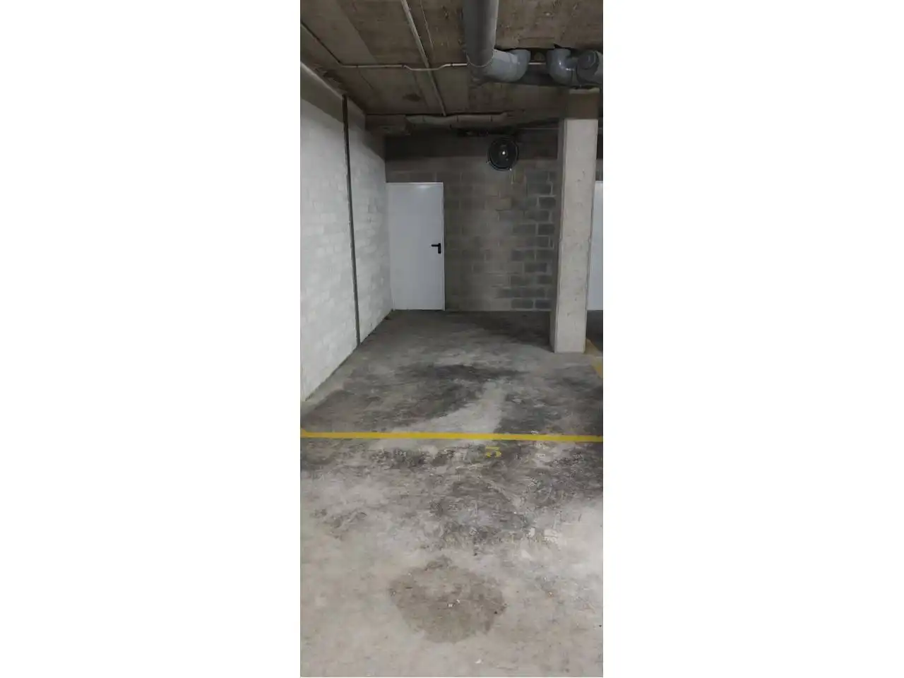 Parking with lift for sale in Eixample Sud – Migdia, imagen 4