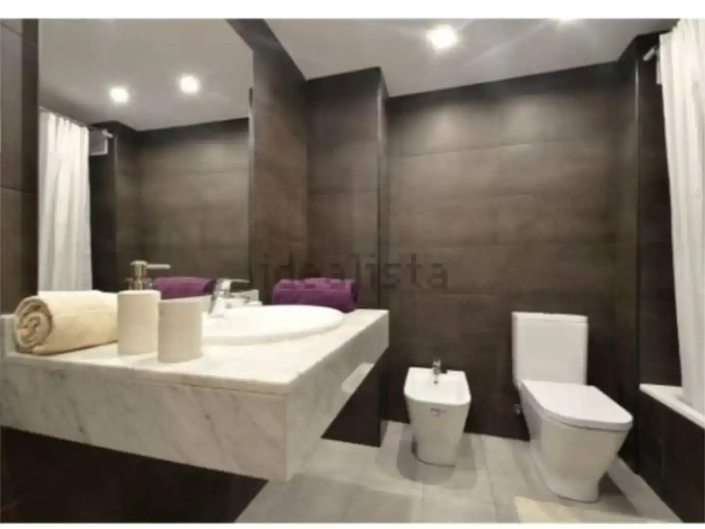 Baño de Piso en venta en Badalona con Aire acondicionado