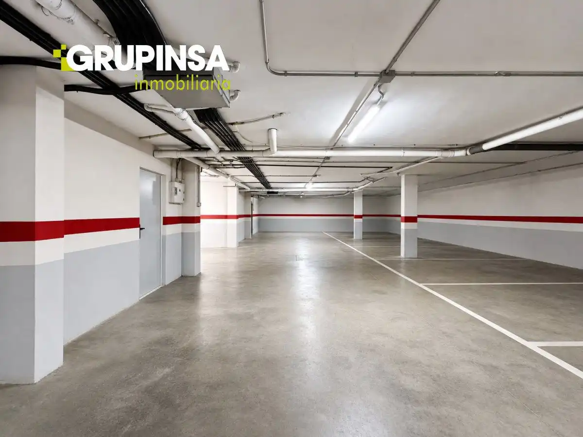 Parking de Casa o chalet en venta en Almazora / Almassora con Aire acondicionado, Calefacción y Jardín privado