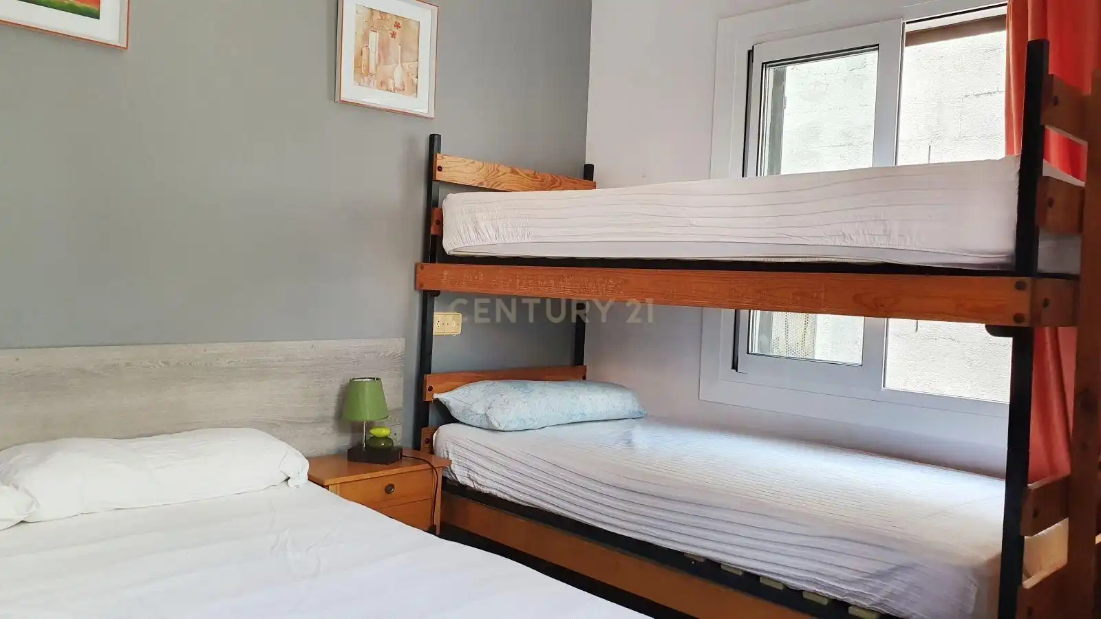 Dormitori de Apartament en venda en Llançà