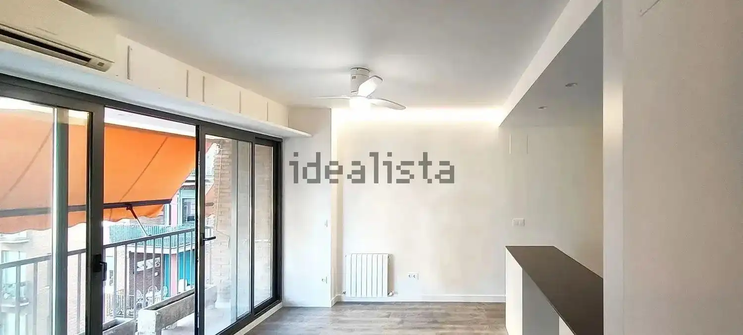 Bedroom of Flat for rent in Madrid  with Air Conditioner, Heating and Oven