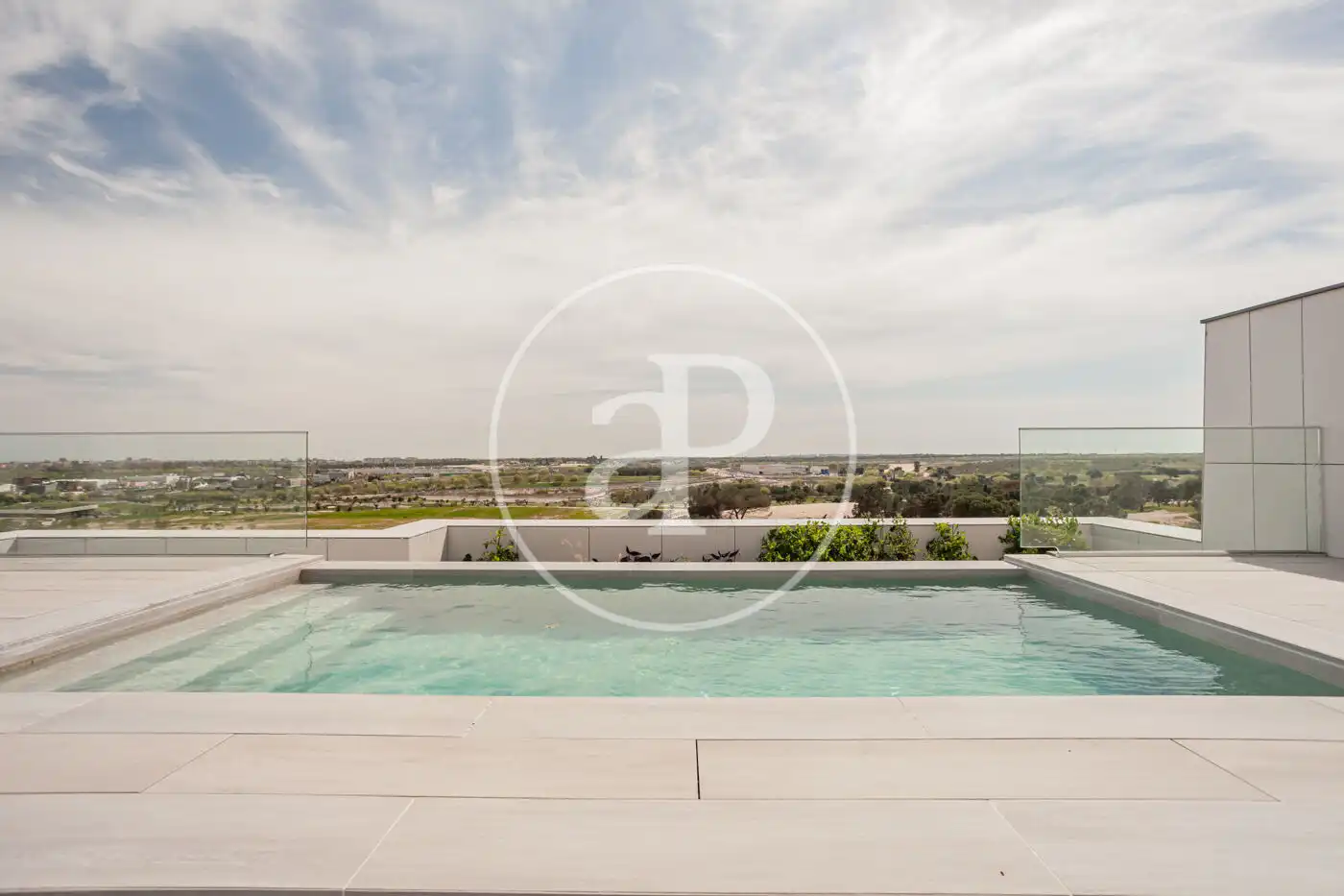 Swimming pool of Flat for rent in Pozuelo de Alarcón  with Air Conditioner, Heating and Private garden