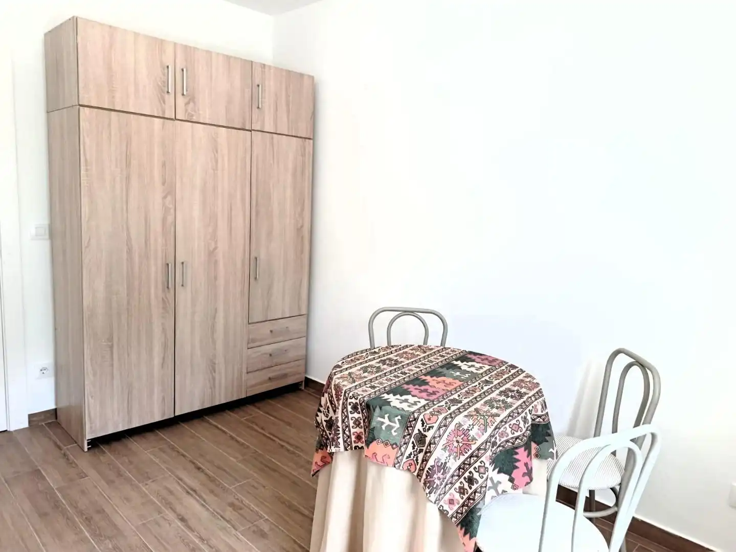 Schlafzimmer von Erdgeschoss zum Verkauf in Medio Cudeyo mit Heizung, Privatgarten und Terrasse