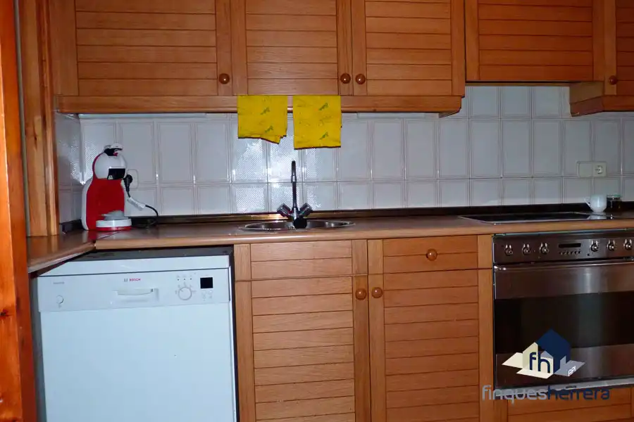 Cocina de Apartamento de alquiler en Llívia con Calefacción, Parquet y Trastero