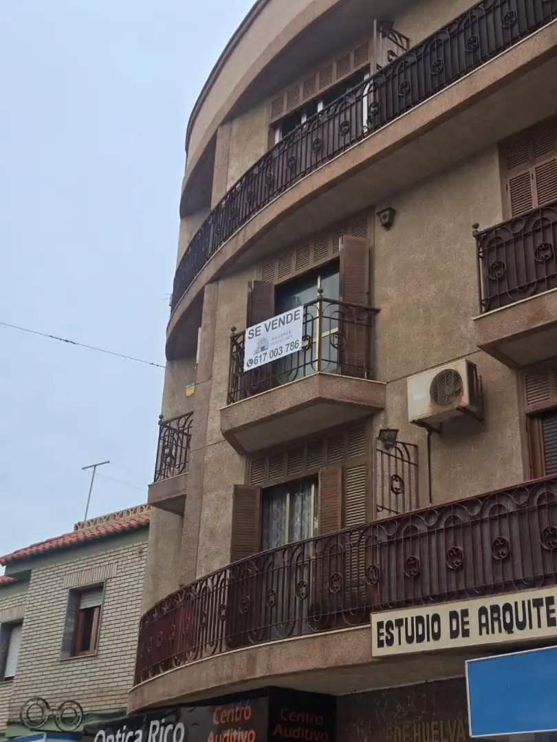 Außenansicht von Wohnung zum Verkauf in Roquetas de Mar mit Klimaanlage, Heizung und Möbliert