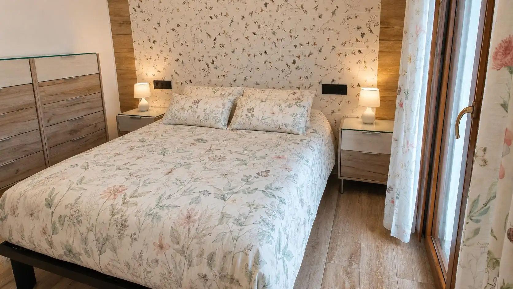 Habitación de Casa o chalet de alquiler en Roses con Aire acondicionado, Jardín privado y Terraza