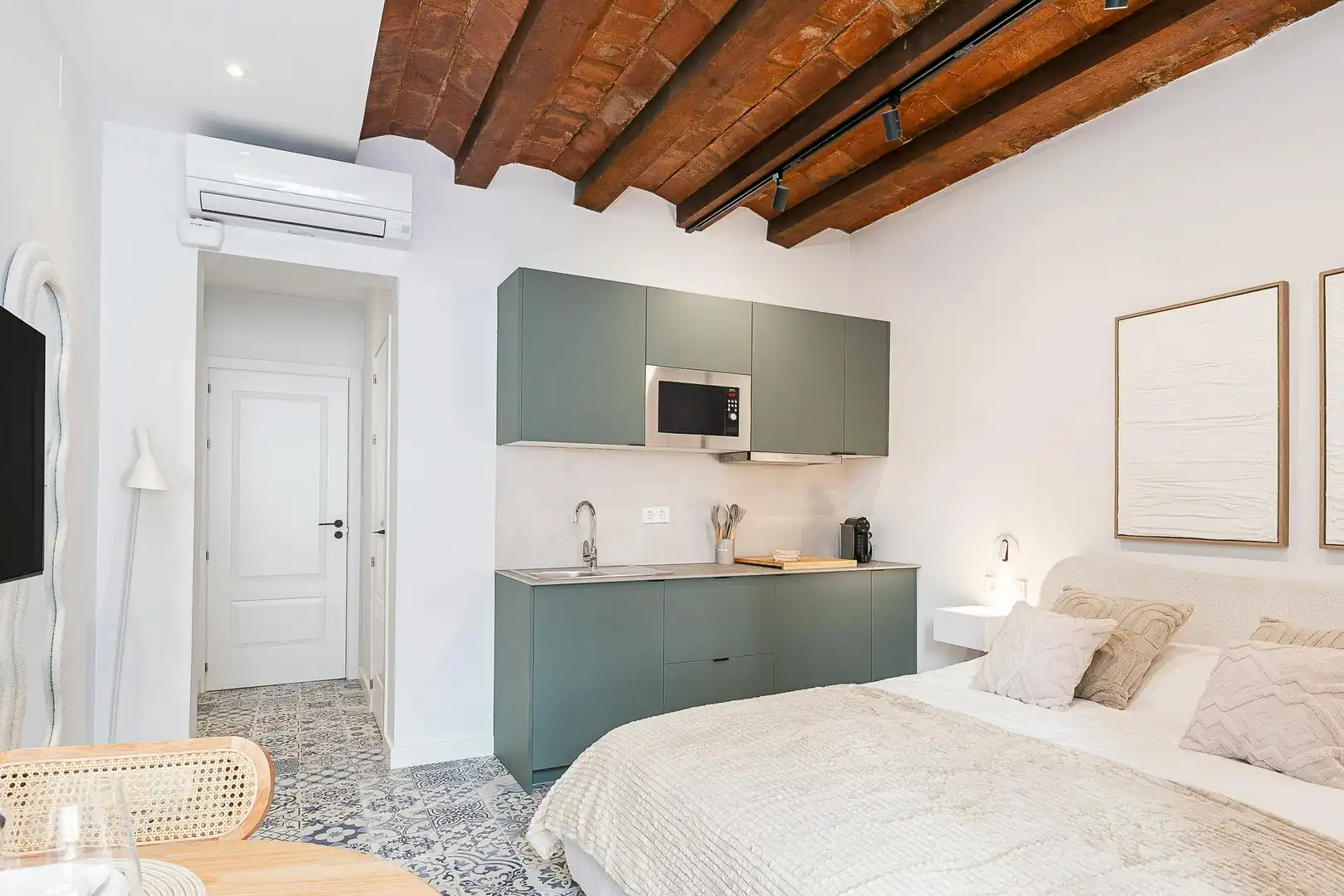 Bedroom of Flat for rent in Barcelona  with Air Conditioner, Heating and Furnished