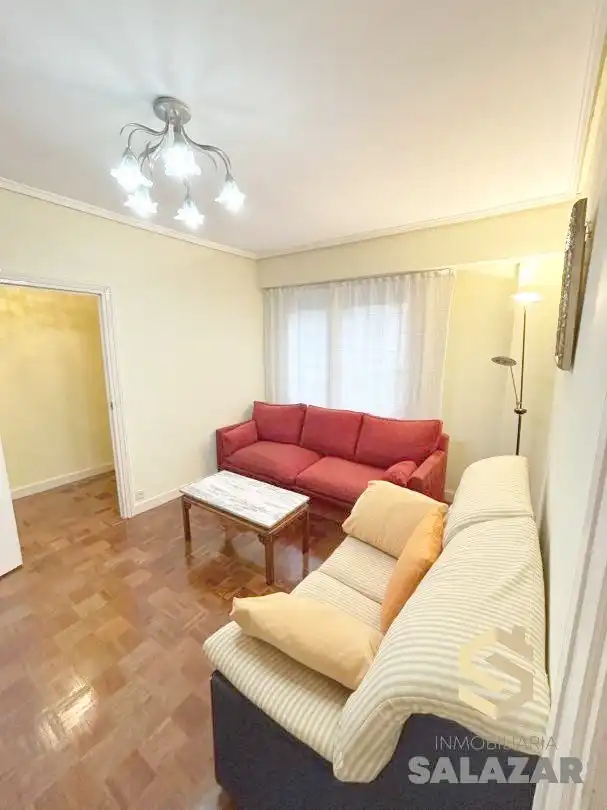 Living room of Flat for rent in Bilbao   with Heating, Oven and Washing machine