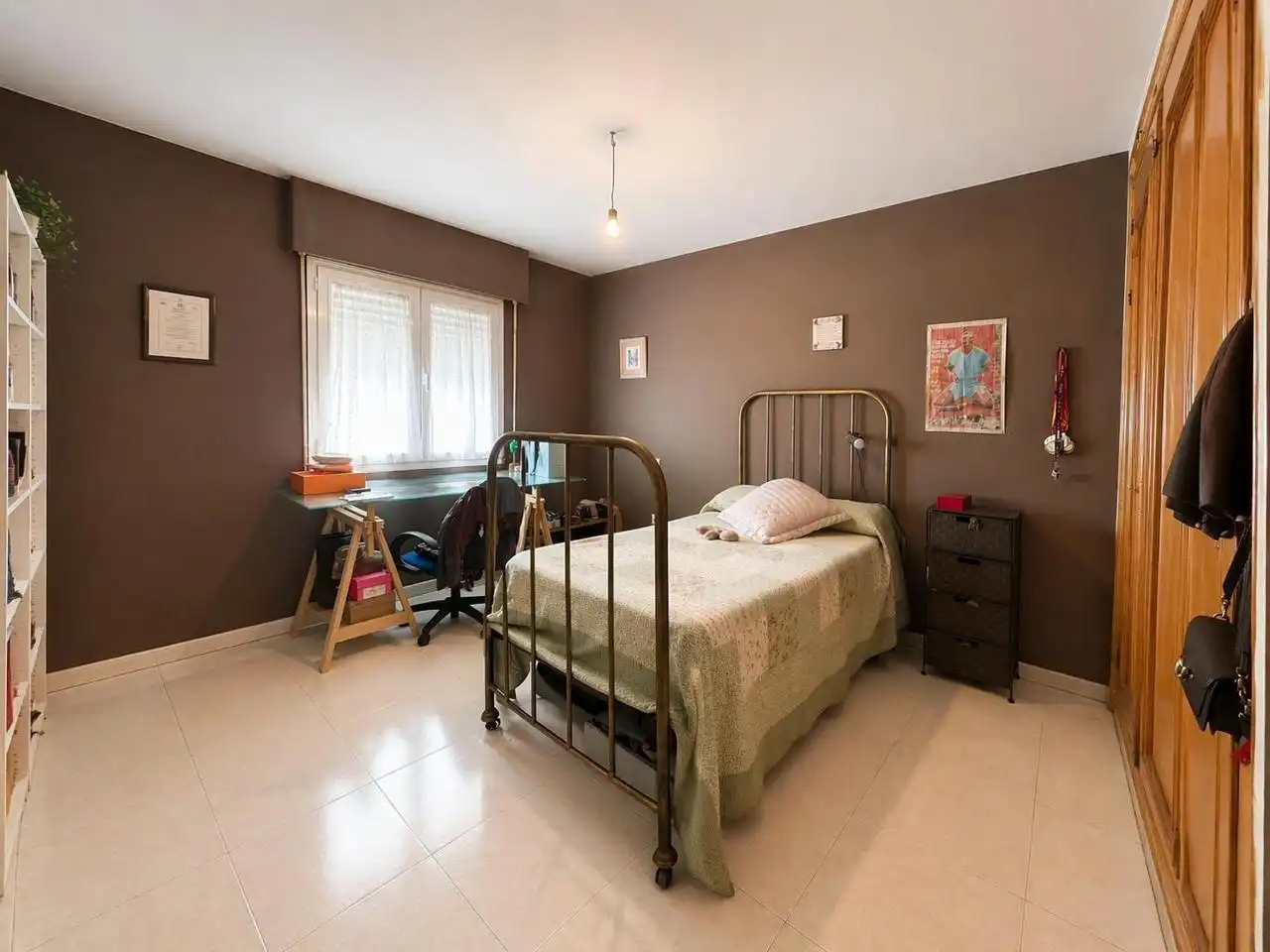 Dormitori de Casa adosada en venda en Palazuelos de Eresma amb Calefacció, Jardí privat i Terrassa