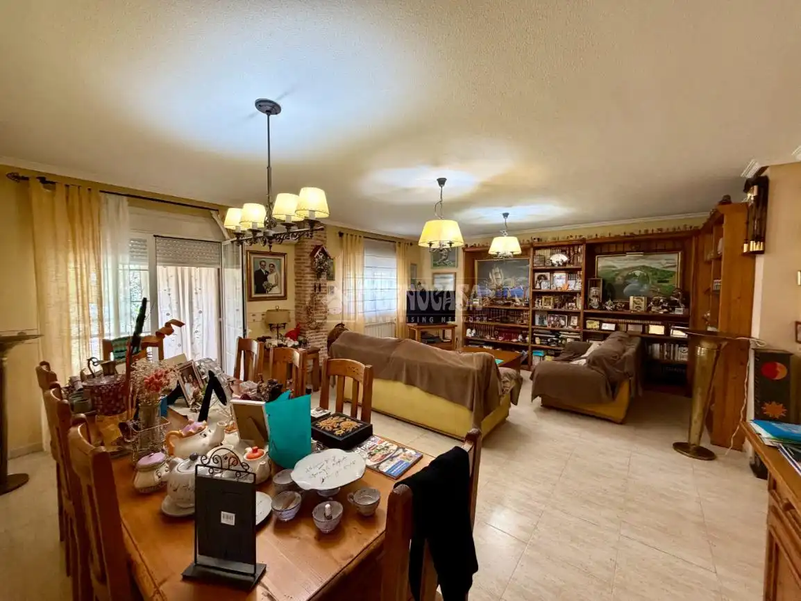 Sala de estar de Piso en venta en Villanueva de la Torre con Aire acondicionado y Calefacción