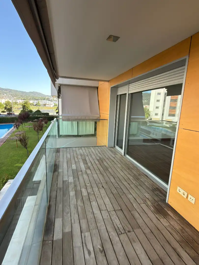 Piso con piscina en venta en Calle Marie Curie 13B, imagen 5