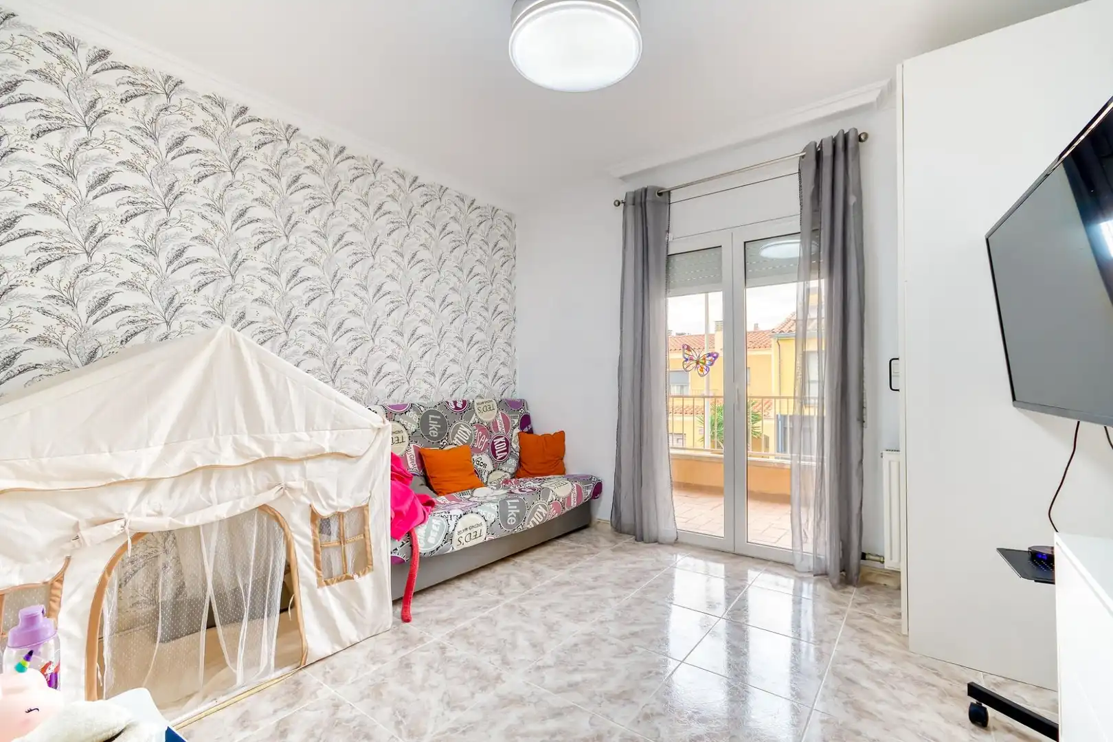 Habitación de Casa adosada en venta en Vilafant, Girona