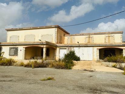 Vista exterior de Casa o xalet en venda en Elche / Elx amb Jardí privat, Terrassa i Piscina