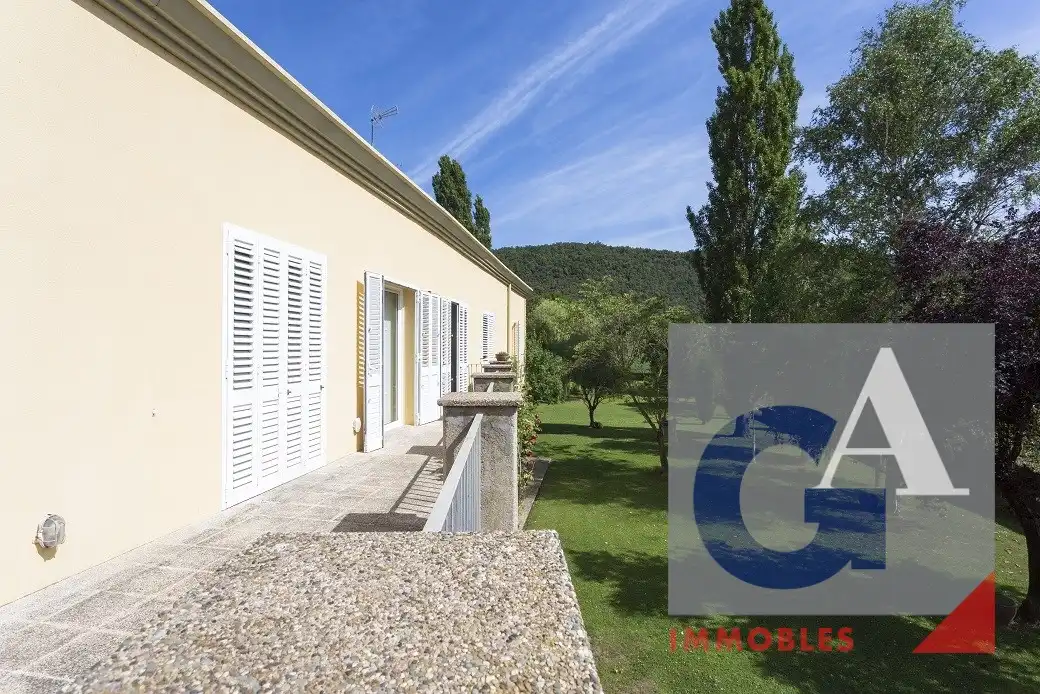 Casa amb terrassa en venda a La Vall d'en Bas, imagen 20