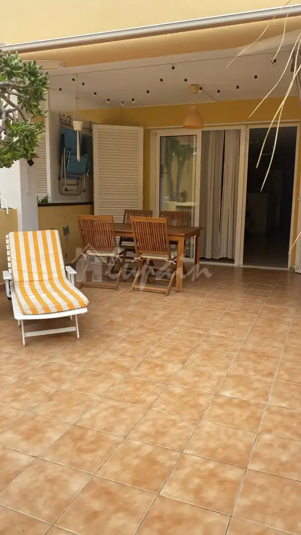 Terrasse von Einfamilien-Reihenhaus zum Verkauf in Arona