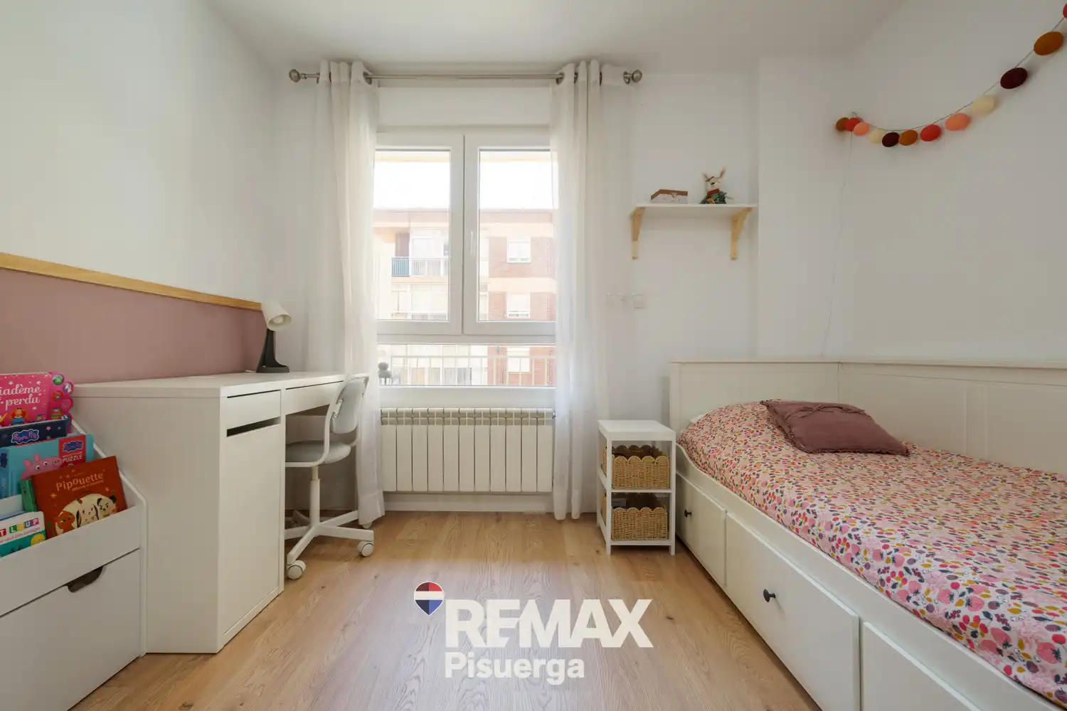 Habitación de Piso en venta en Valladolid con Calefacción, Parquet y Terraza
