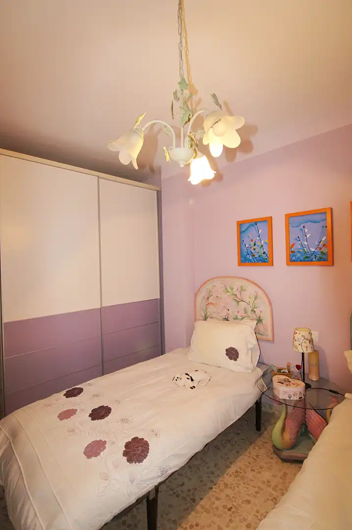 Dormitori de Casa adosada en venda en Cártama amb Aire condicionat, Terrassa i Piscina comunitària