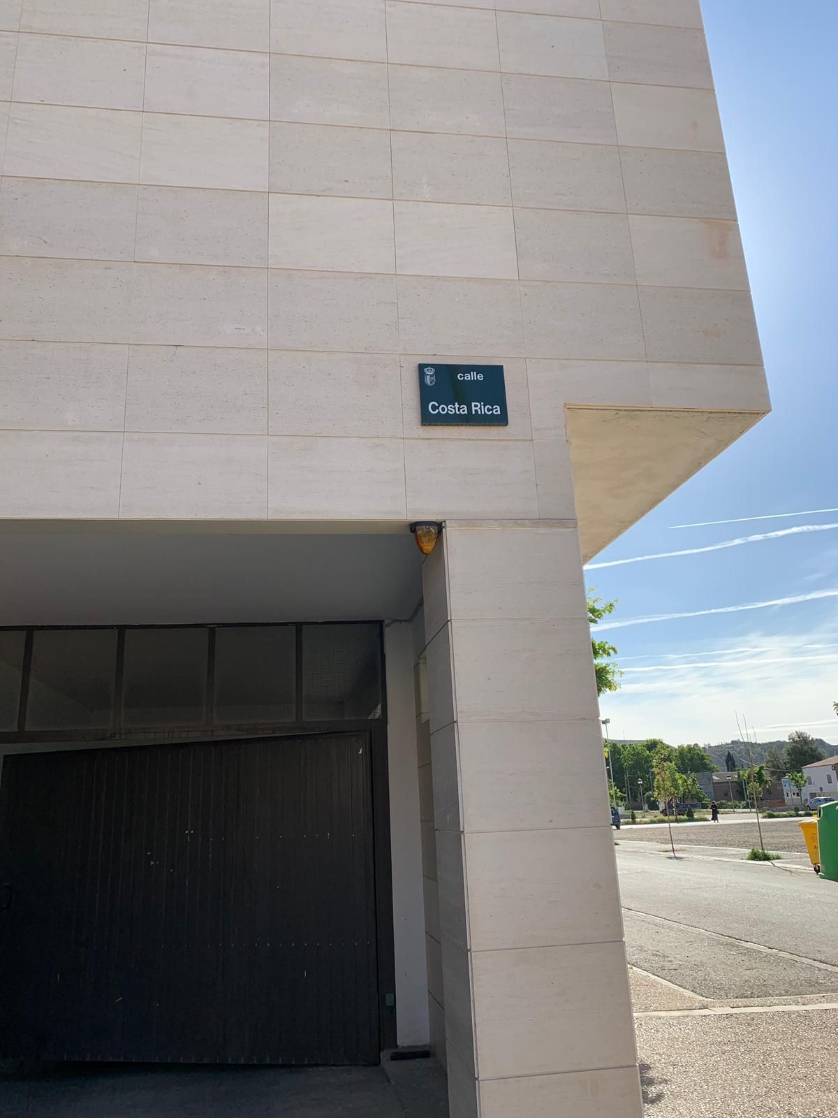 Exterior view of Garage for sale in Fraga