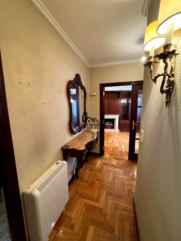 Wohnung zum Verkauf in Vigo  mit Heizung, Parkett und Abstellraum