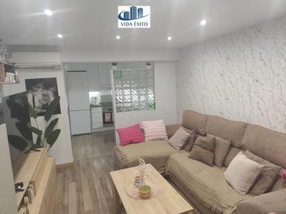 Living room of Flat for sale in  Jaén Capital  with Air Conditioner, Heating and Storage room