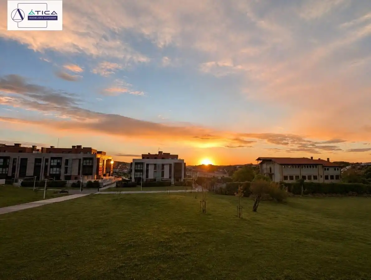 Vista exterior de Piso en venta en Santa Cruz de Bezana con Terraza y Trastero