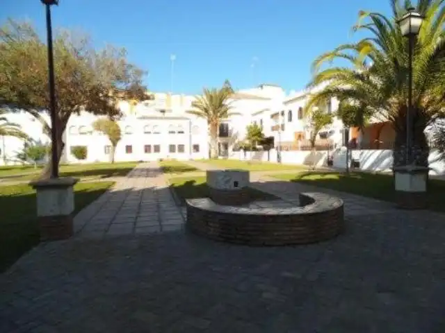 Piso de alquiler en Calle Yerbabuena, V Centenario - Piletas - Capuchinos