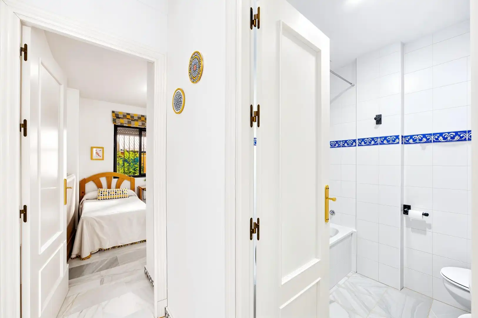 Bany de Casa adosada en venda en Chiclana de la Frontera amb Jardí privat, Terrassa i Piscina comunitària